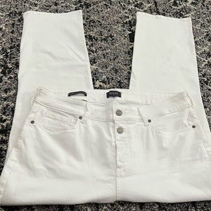 NYDJ ‘MARILYN STRAIGHT’ WHITE ANKLE JEANS